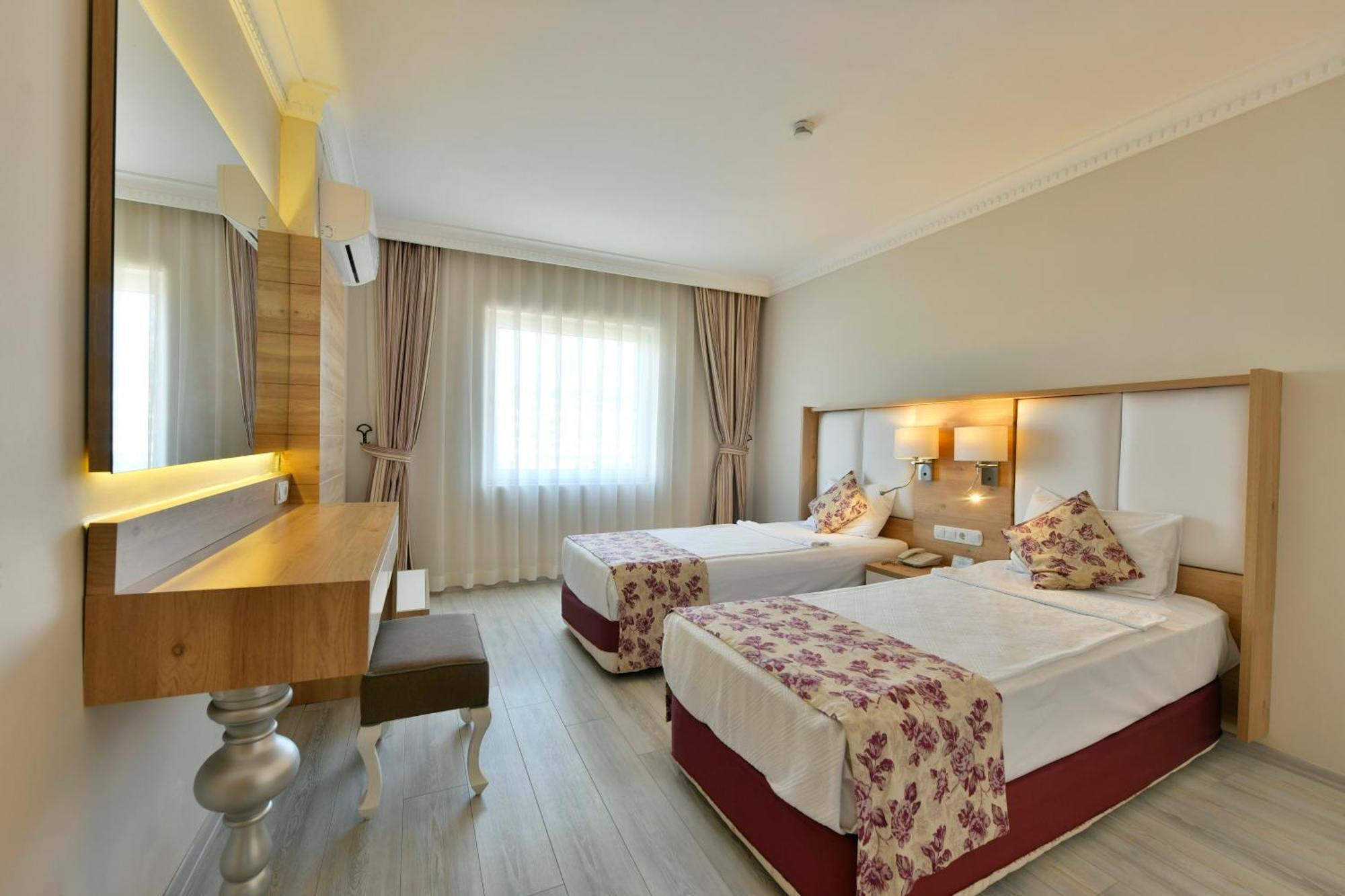 Royal Garden Beach Hotel Konakli Bagian luar foto